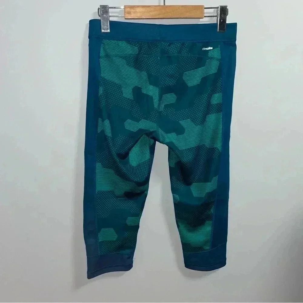 Adidas  Crops - Picture 2 of 3